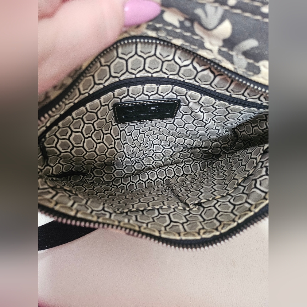 Fossil Black and Cream Crossbody Bag - Picture 9 of 9